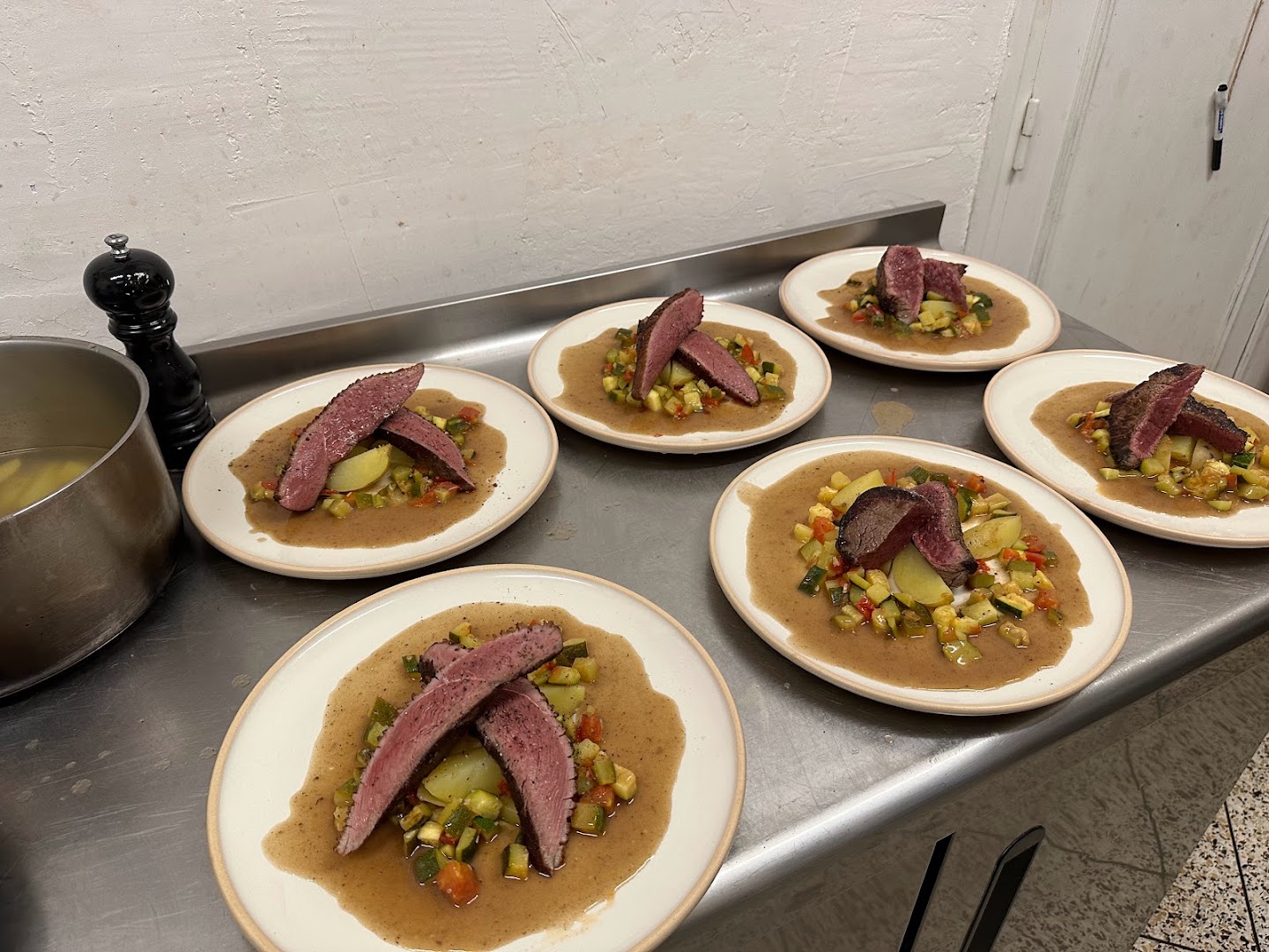 Le saint Antoine Bistro Francais · Photos 3